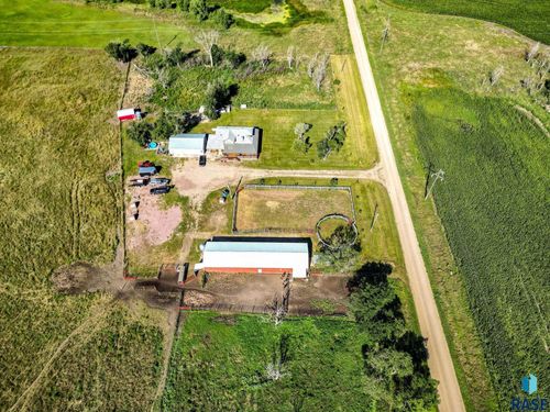 38855 254th St, Plankinton, SD, 57368-5703 | Card Image