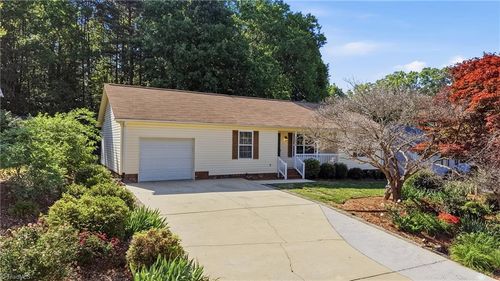 3604 Akers Ct, High Point, NC, 27263-2400 | Card Image