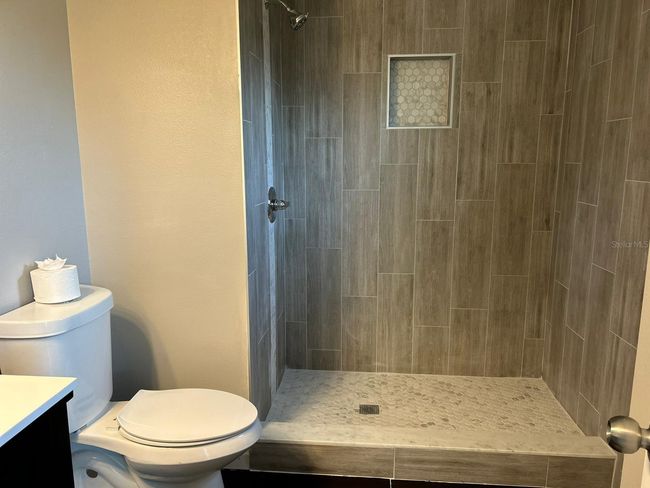 912 Park Valley Cir, House other with 4 bedrooms, 2 bathrooms and null parking in MINNEOLA FL | Image 20