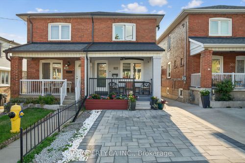 358 Mcroberts Ave, York, ON, M6E4P9 | Card Image