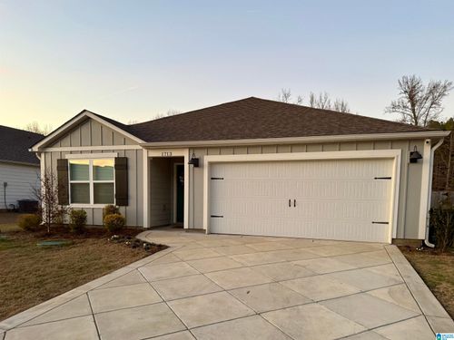 1713 Dixon Cir, MOUNT OLIVE, AL, 35117-3053 | Card Image