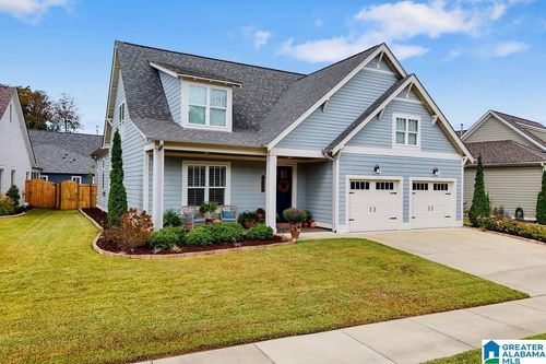 8208 Annika Dr, HOOVER, AL, 35244-4909 | Card Image