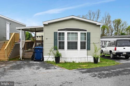 32 Olivers Park Dr, Annville, PA, 17003-9759 | Card Image