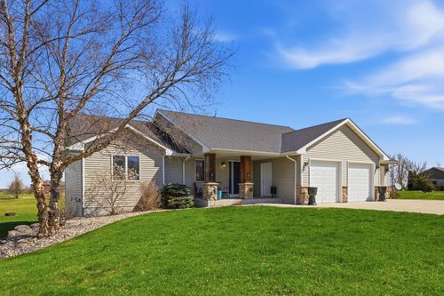 17008 236th Cir, Hutchinson, MN, 55350-5442 | Card Image