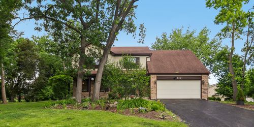 816 Bonnie Brae Ln, Bolingbrook, IL, 60440-1131 | Card Image