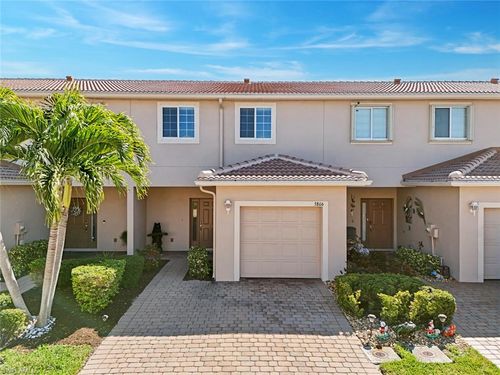 3806 Clearbrook Ln, Fort Myers, FL, 33966-7005 | Card Image