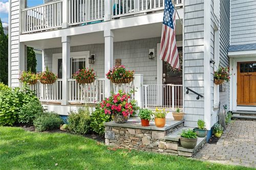 1-3 William St, Bristol, RI, 02809-2141 | Card Image