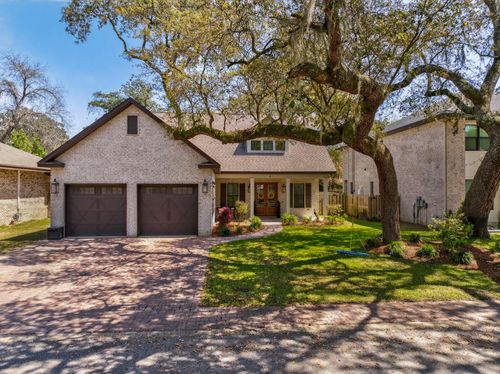 6 Plantation Oaks Dr, Mary Esther, FL, 32569-2902 | Card Image