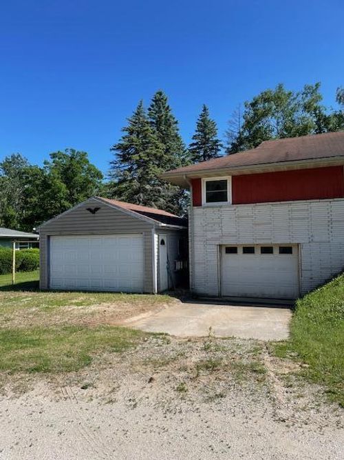8037 State Highway 147, Two Rivers, WI, 54241 | Card Image