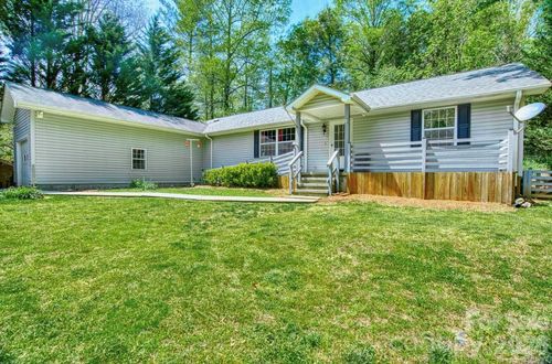 107 Sugar Mill Woods Dr, Zirconia, NC, 28790-9745 | Card Image