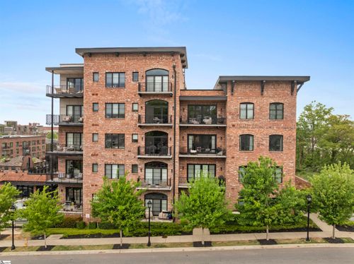 unit-304-110 N Markley St, Greenville, SC, 29601-2458 | Card Image