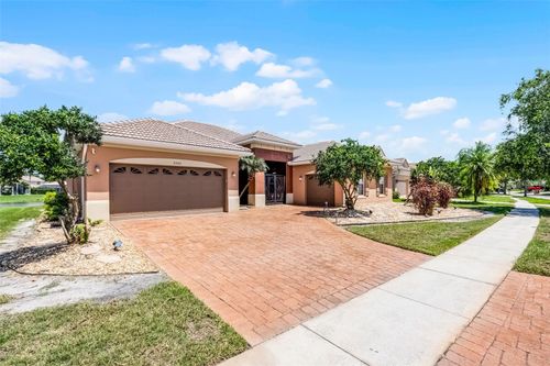 3533 Somerset Cir, Kissimmee, FL, 34746-2874 | Card Image