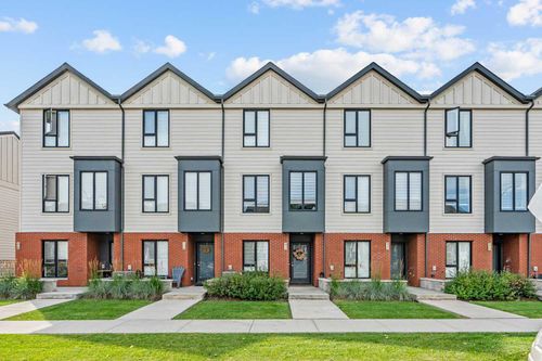 414 Drake Landing Wynd, Okotoks, AB, T1S5R1 | Card Image