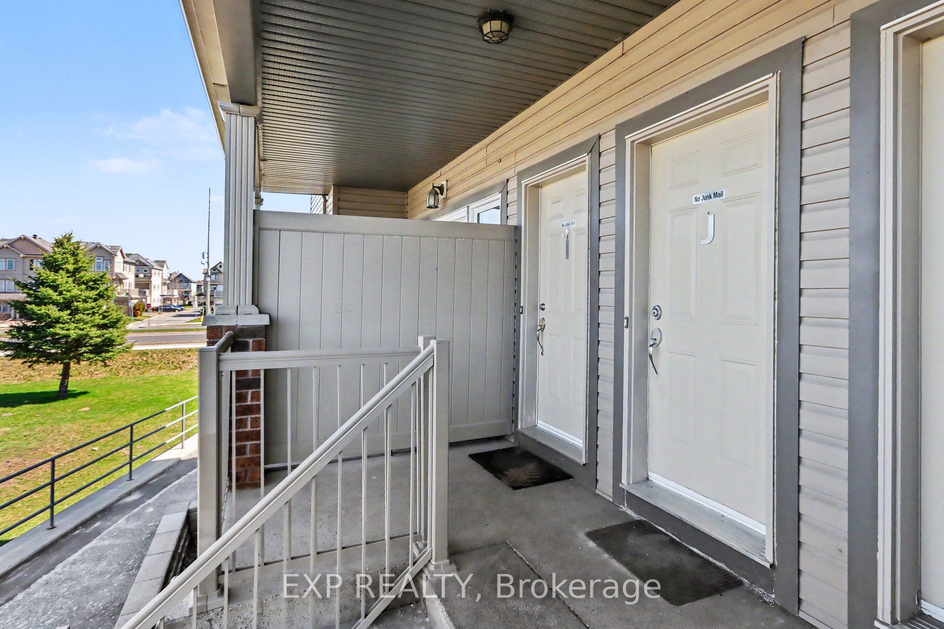 Residential in Barrhaven 3