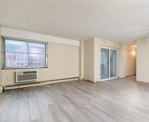 2m-1025 Hancock St, Quincy, MA, 02169-2116 | Card Image
