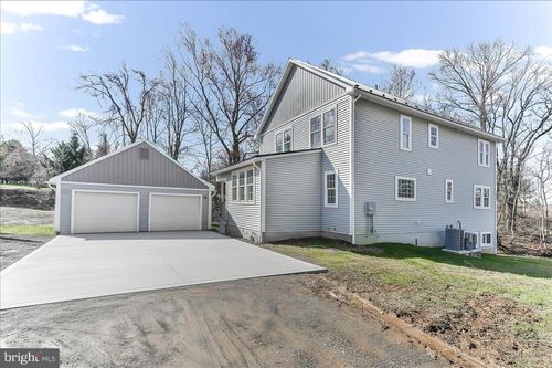 244 W Summit Ave, WEST GROVE, PA, 19390-1128 | Card Image