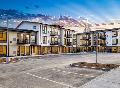 a103-2312 S Broadway Ave, Boise, ID, 83706-4650 | Card Image