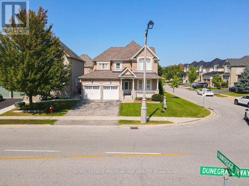 8 Dunegrass Way, Brampton, ON, L6P2T7 | Card Image