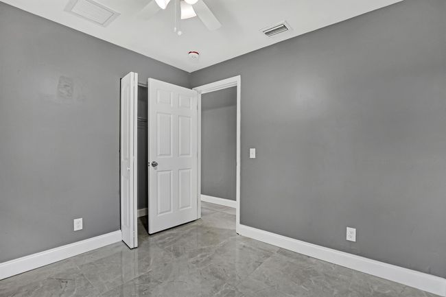 324 W 5 Th Ter, House other with 4 bedrooms, 2 bathrooms and null parking in Pahokee FL | Image 27