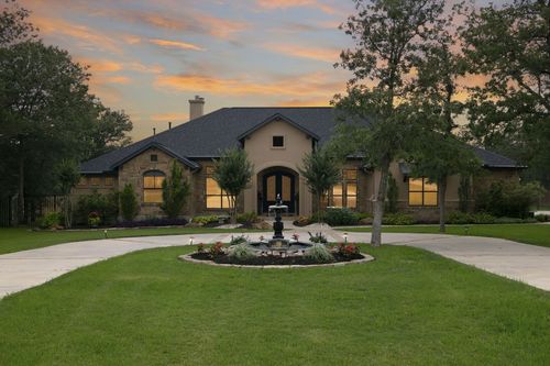 110 Valley View Dr, Bastrop, TX, 78602-4056 | Card Image