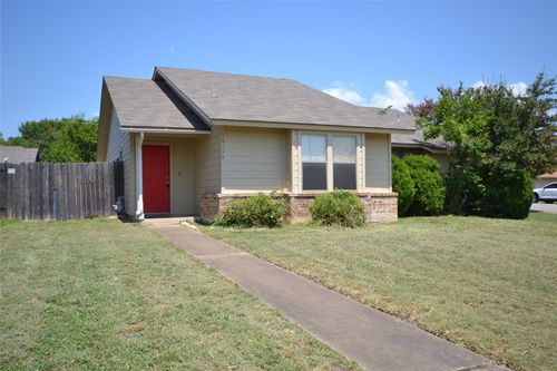 16114 Windermere Dr, Pflugerville, TX, 78660-2439 | Card Image