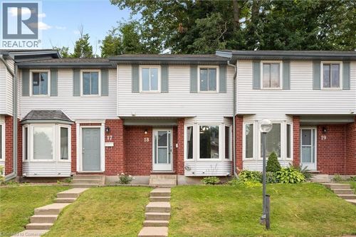 18-219 Kingswood Dr, Kitchener, ON, N2E3J4 | Card Image