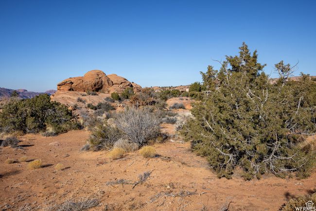 View of mountain feature | Image 31