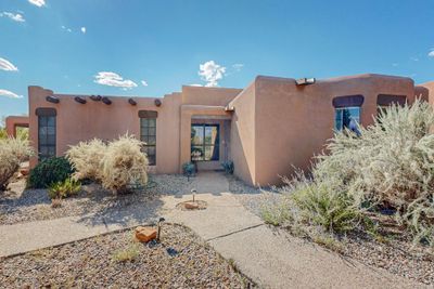 4 Zia Trail, Condo with 3 bedrooms, 1 bathrooms and null parking in Corrales NM | Image 3