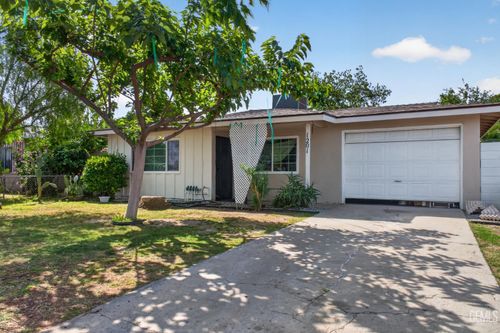 1201 13th St, Wasco, CA, 93280-2503 | Card Image