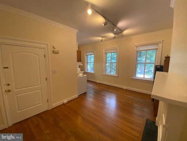 APT-1 - 604 Caroline St, Home with 1 bedrooms, 1 bathrooms and null parking in FREDERICKSBURG VA | Image 5