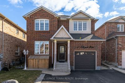 61 Schooner Dr, House other with 3 bedrooms, 3 bathrooms and 4 parking in Brampton ON | Image 1