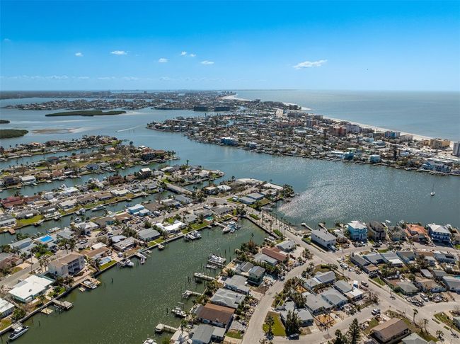 513 S Bayshore Dr, House other with 2 bedrooms, 2 bathrooms and null parking in MADEIRA BEACH FL | Image 25