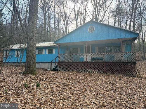 228 Pine Brook Dr, NEWPORT, PA, 17074-8004 | Card Image