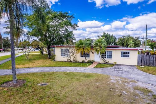 6101 Flagler St, Hollywood, FL, 33023 | Card Image