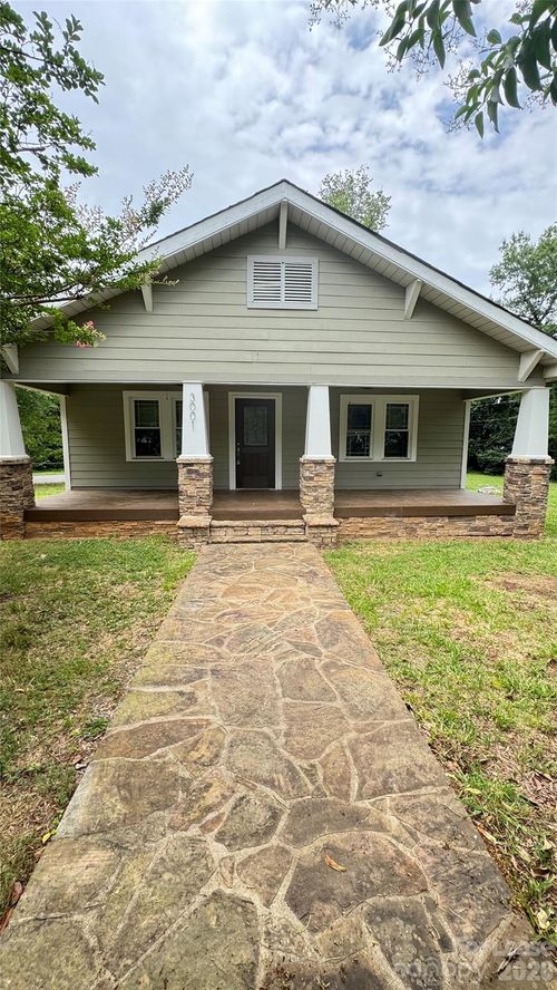 3001 Wesley Ave, Charlotte, NC, 28205-1641 | Card Image