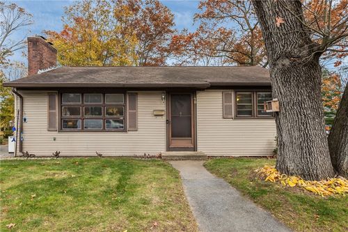 78 Arnold Rd, Coventry, RI, 02816-5634 | Card Image