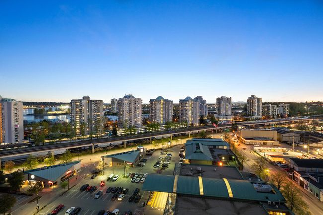 PH2 - 98 Tenth Street, Condo with 3 bedrooms, 2 bathrooms and 1 parking in New Westminster BC | Image 35