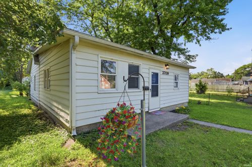 3709 S Park Dr, Fort Wayne, IN, 46806-4274 | Card Image