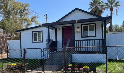 705 Crystal St, Taft, CA, 93268-4205 | Card Image