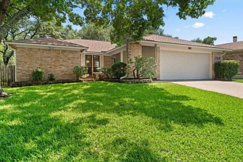 11713 Knollpark Dr, Austin, TX, 78758-3819 | Card Image