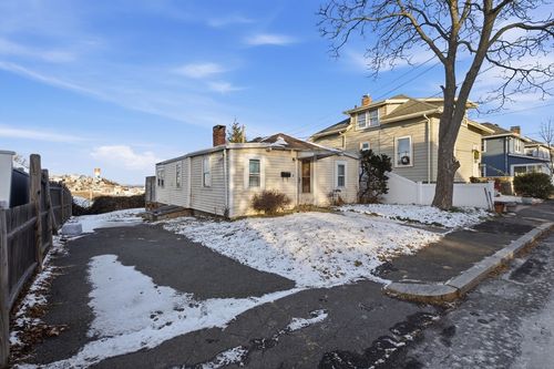 86 Undine Ave, Winthrop, MA, 02152-2563 | Card Image