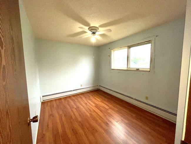 5044 50 St, House other with 4 bedrooms, 2 bathrooms and 4 parking in Islay AB | Image 6