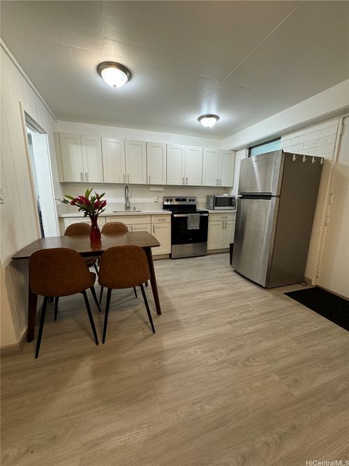 apt-104-410 Nahua St, Honolulu, HI, 96815-2909 | Card Image