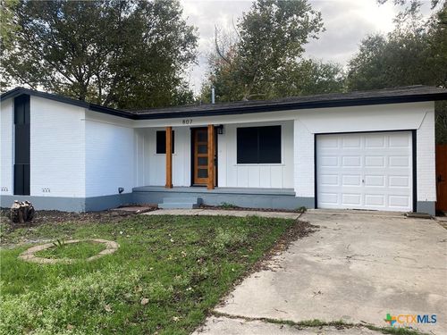 807 Sandy Ct, Copperas Cove, TX, 76522-2748 | Card Image