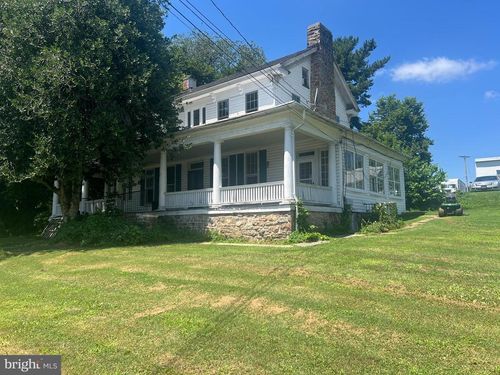 131 W Market St, Hallam, PA, 17406-1036 | Card Image