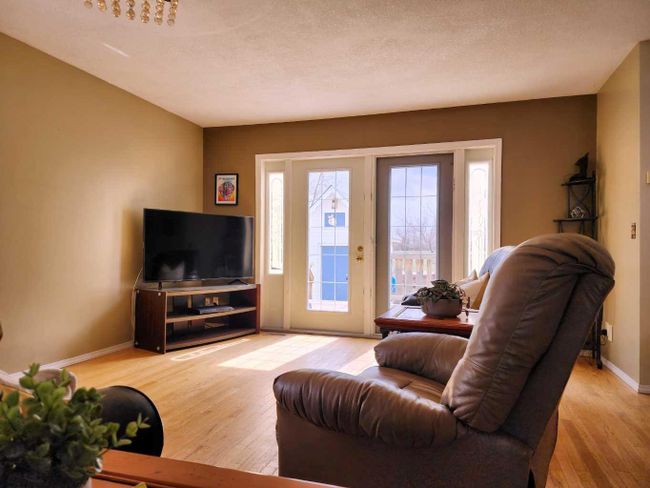 401 Slade Place, Home with 3 bedrooms, 2 bathrooms and 4 parking in Nanton AB | Image 14