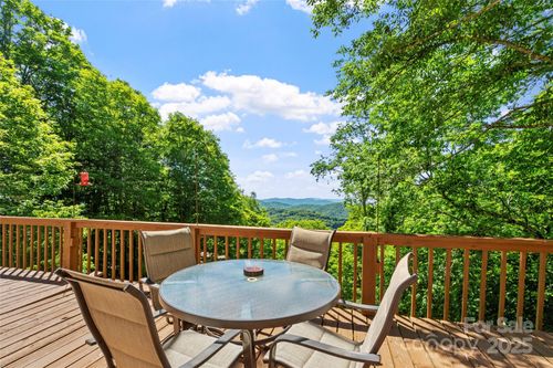 894 Mckinney Gap Dr, Mars Hill, NC, 28754-5725 | Card Image