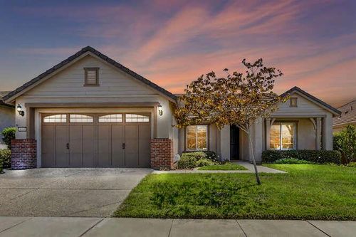 8004 Solomon Drive, Elk Grove, CA, 95757 | Card Image