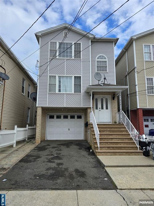 311 S S Park St, Elizabeth, NJ, 07206-1815 | Card Image