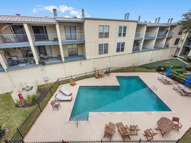 APT-217 - 4001 Nasa Pkwy, Townhouse with 1 bedrooms, 1 bathrooms and null parking in El Lago TX | Image 14